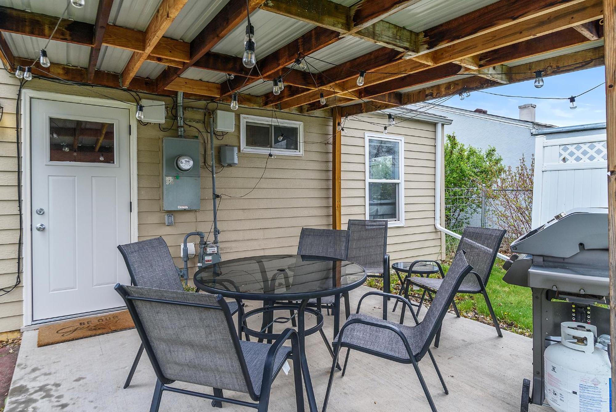 Covered Patio With Grill Affordable Comfy Stay Rapid City Exterior foto